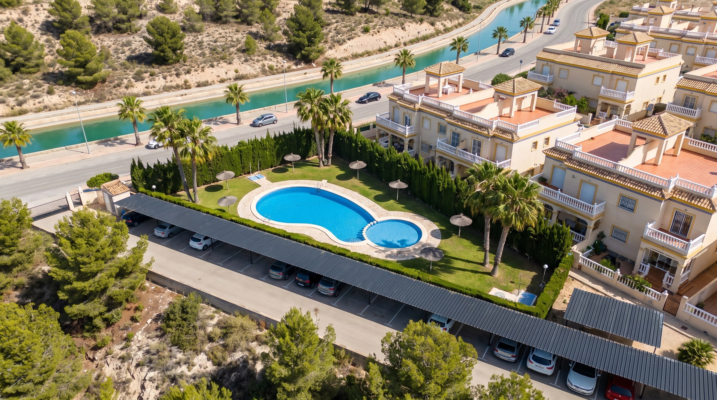 Town House in Orihuela Costa – YC752656